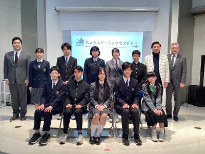 報告会の集合写真