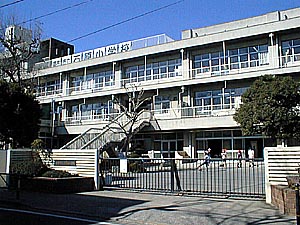 石原小学校の画像