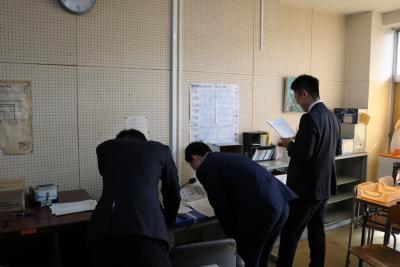 第五中学校の校内放送の様子