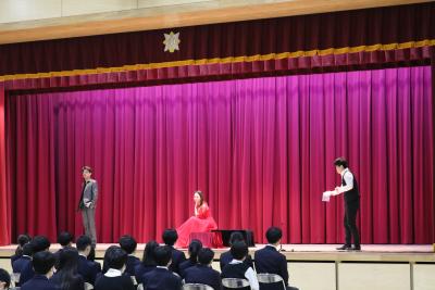 闇バイト劇の途中の様子