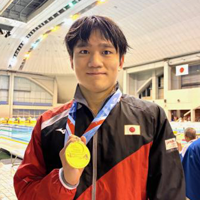 松田選手の写真