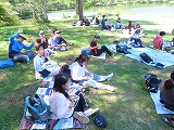 千代田湖での休憩する様子