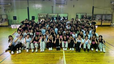 狛江高校ダンス部の写真