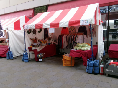 古着販売の様子