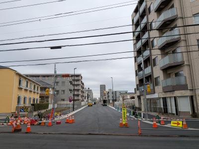 品川通り側からの車道開放の様子
