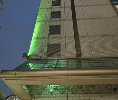 文化会館たづくりのライトアップの様子
