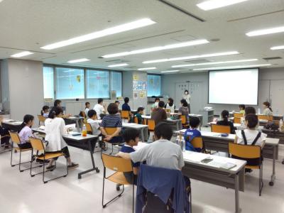 お話しの様子の写真