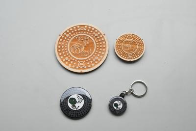 実篤マンホールグッズの写真