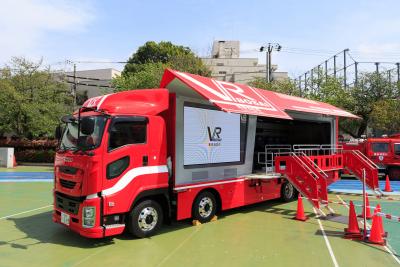 VR防災体験車の画像