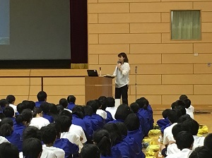 楠田香穂里氏講演会の様子の写真