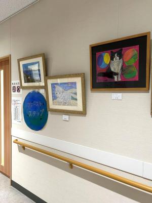 6月壁の絵画写真
