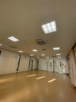 上石原ふれあいの家の集会室の写真