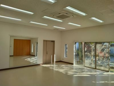 飛田給ふれあいの家改修後の集会室の写真