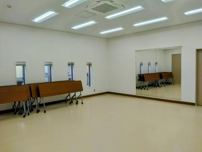 飛田給ふれあいの家の集会室